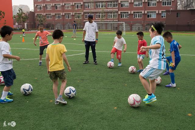 组图：世界杯-挪威1-4法国 登贝莱32分戴帽姆巴佩2助